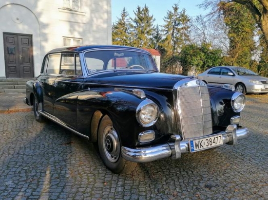 Правительственный Mercedes-Benz 300D Adenauer. Известна цена
